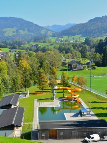 Schwimmbad in Hittisau im Bregenzerwald