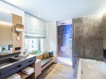 Badezimmer in den Zimmern des Hotel Hirschen in Dornbirn