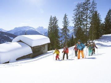 Schneeschuhwanderung-mit-Picknick-Montafon-Tourismus-Stefan-Kothner-11.jpg