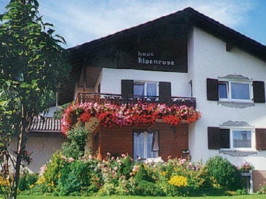 Haus Alpenrose Gurtis