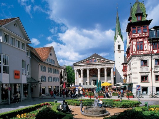 Kirche St. Martin Dornbirn und Marktplatz