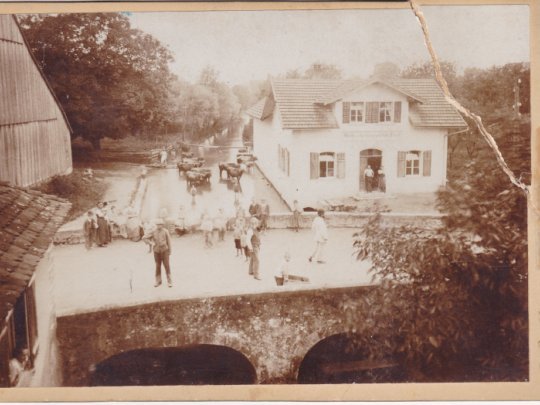 Sennerei mit Dorfbachbrücke